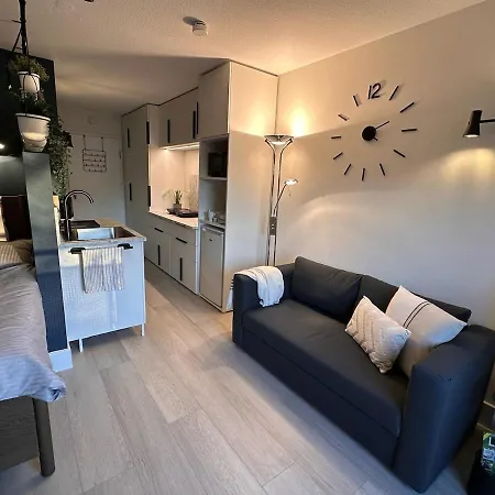 Urhome 22 City, Airport, Messe, Auto-,strassenbahn Apartment Nuremberg
