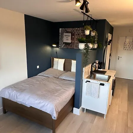 Urhome 22 City, Airport, Messe, Auto-,strassenbahn * Norimberga