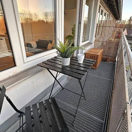 Apartamento Urhome 22 City, Airport, Messe, Auto-,strassenbahn *
