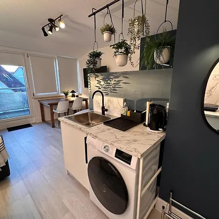 Urhome 22 City, Airport, Messe, Auto-,strassenbahn