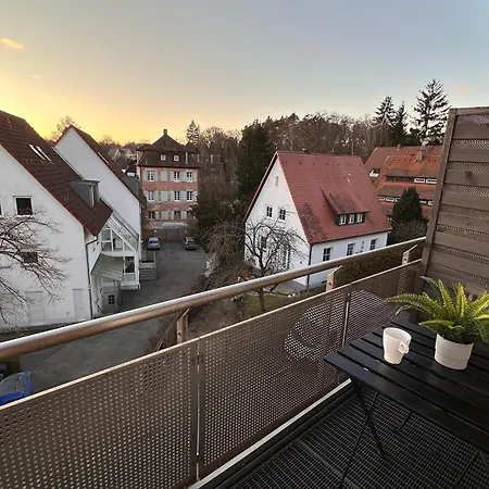 Urhome 22 City, Airport, Messe, Auto-,strassenbahn *