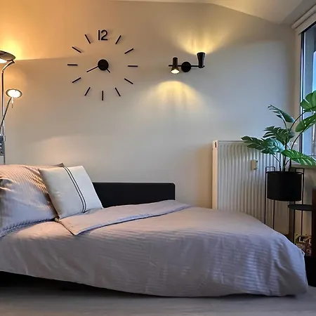 Urhome 22 City, Airport, Messe, Auto-,strassenbahn Norimberga