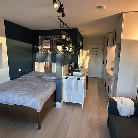 Urhome 22 City, Airport, Messe, Auto-,strassenbahn 아파트 뉘른베르크